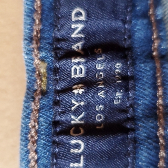 Lucky Brand LA jeans distressed size 4/27 ankle - Picture 2 of 11